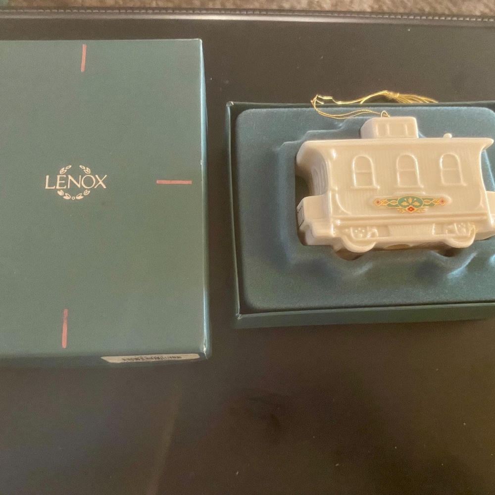 Lenox Collectible YULETIDE EXPRESS Christmas Train